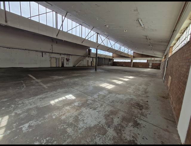 1,563M² WAREHOUSE FOR SALE IN BENROSE